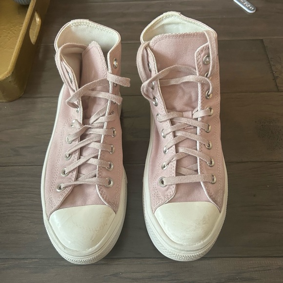 Lilac Platform High Top Converse - Picture 4 of 4